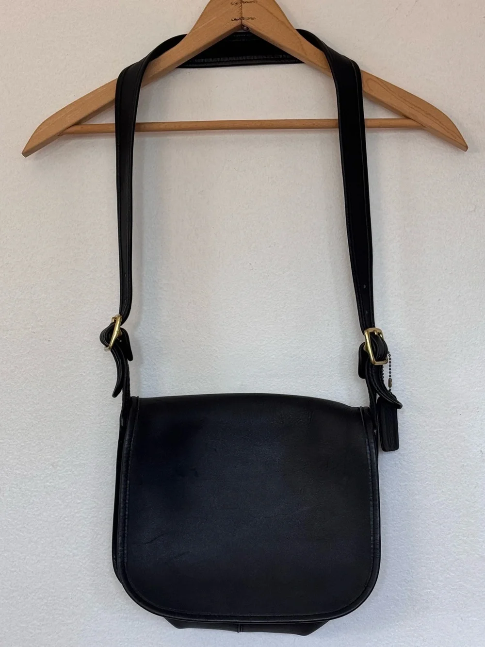 Coach 90’s Vintage Black Leather Classic Should Bag Style 1970 - Picture 3 of 15